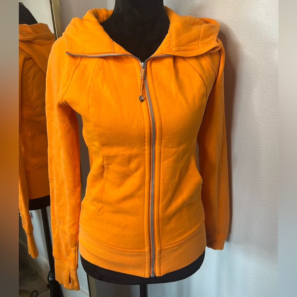 Lululemon Scuba